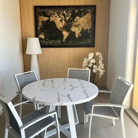 Intempo 31 Panoramic Sunrise & 아파트 베니돔