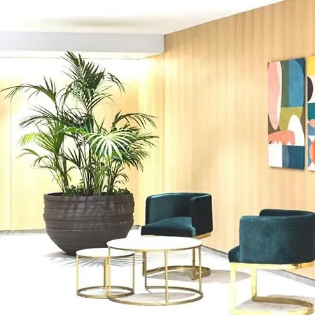 Intempo 31 Panoramic Sunrise & Apartament